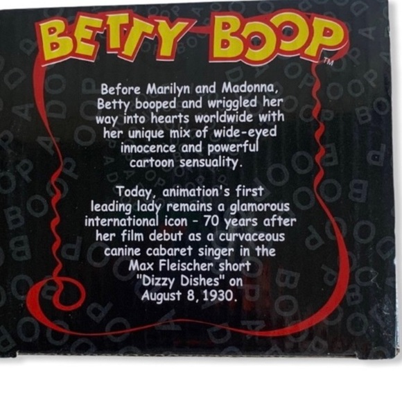 Betty Boop Ceramic Mug 11 oz - Picture 6 of 7